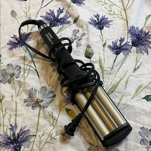 dual Barrel Hair Waver Curling Iron - Black and Gold